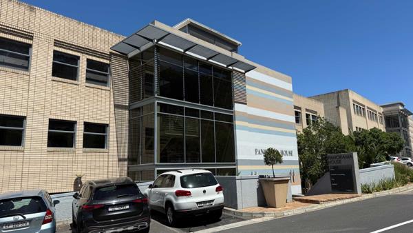 814 m² Office Space