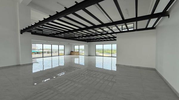 366 m² Retail Space