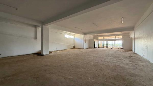 366  m² Retail Space