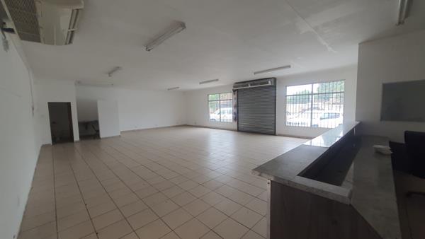 160  m² Retail Space