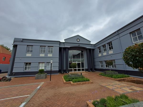 315  m² Commercial space