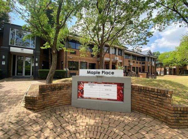 380  m² Commercial space