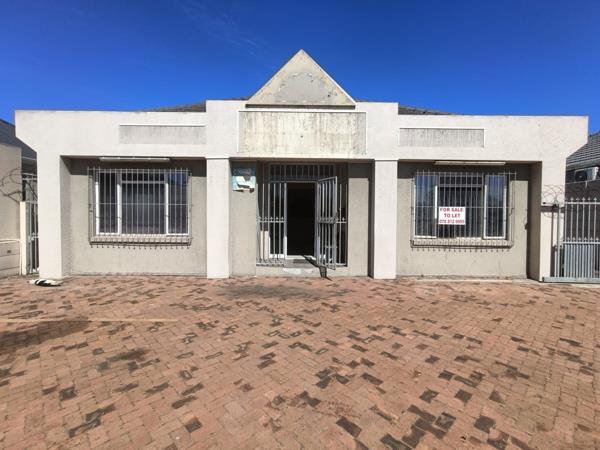 275  m² Commercial space