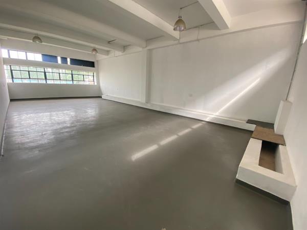 130  m² Industrial space