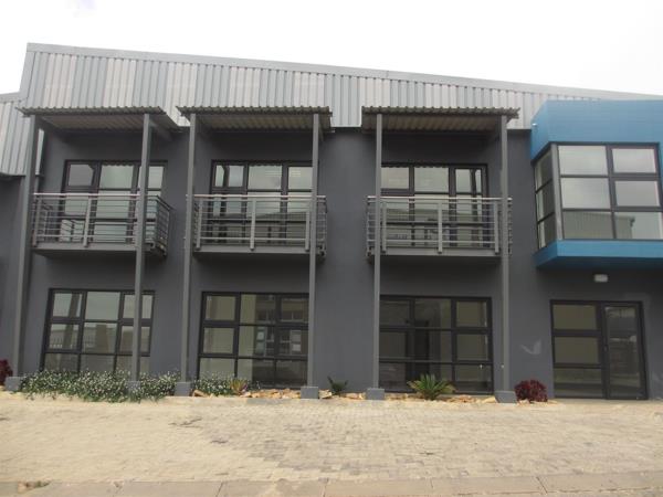 424  m² Industrial space