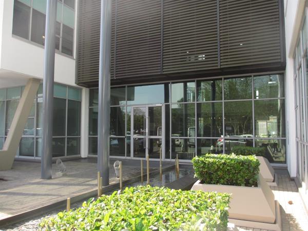 665  m² Office Space