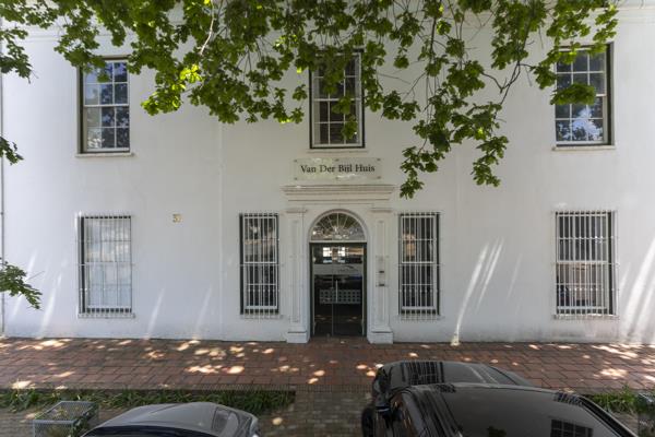 478  m² Commercial space