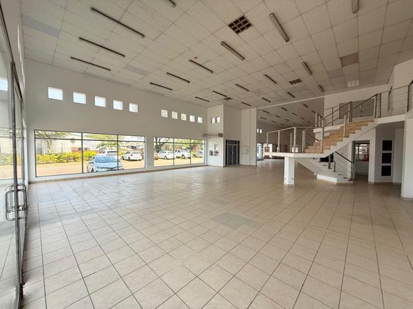 791  m² Commercial space
