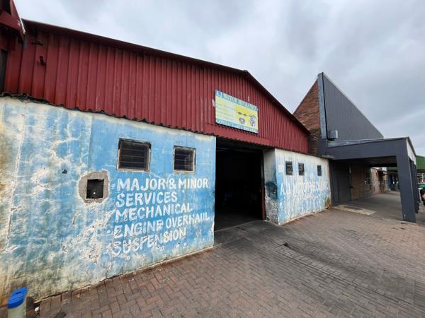 310  m² Industrial space