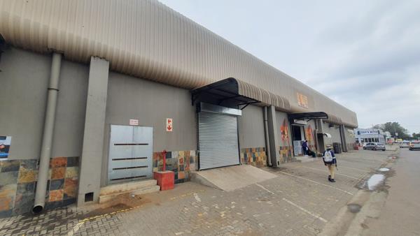 256  m² Retail Space