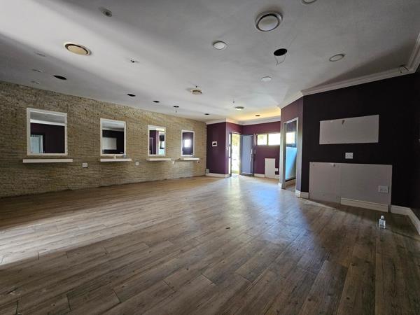 81  m² Office Space