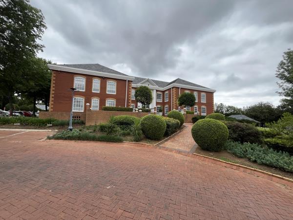 222  m² Commercial space