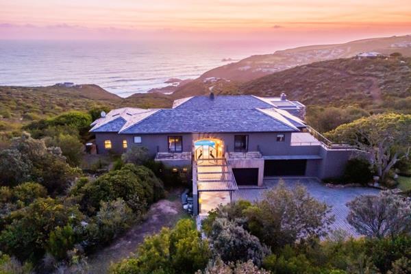7 Bedroom House
