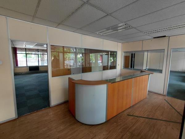 250  m² Commercial space