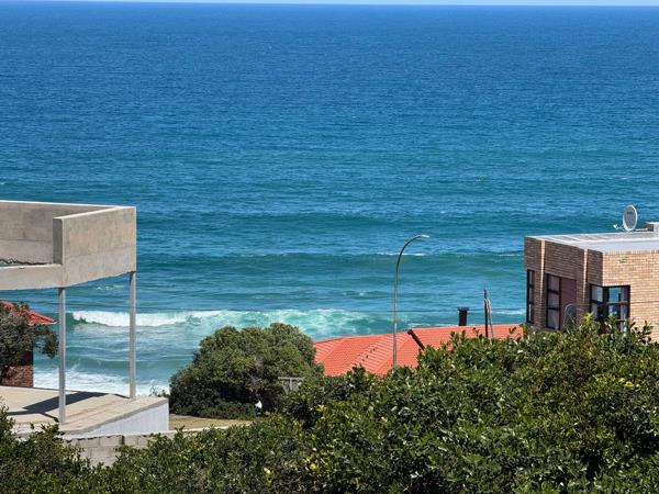843 m² Land