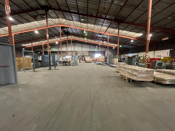 8 967  m² Industrial space