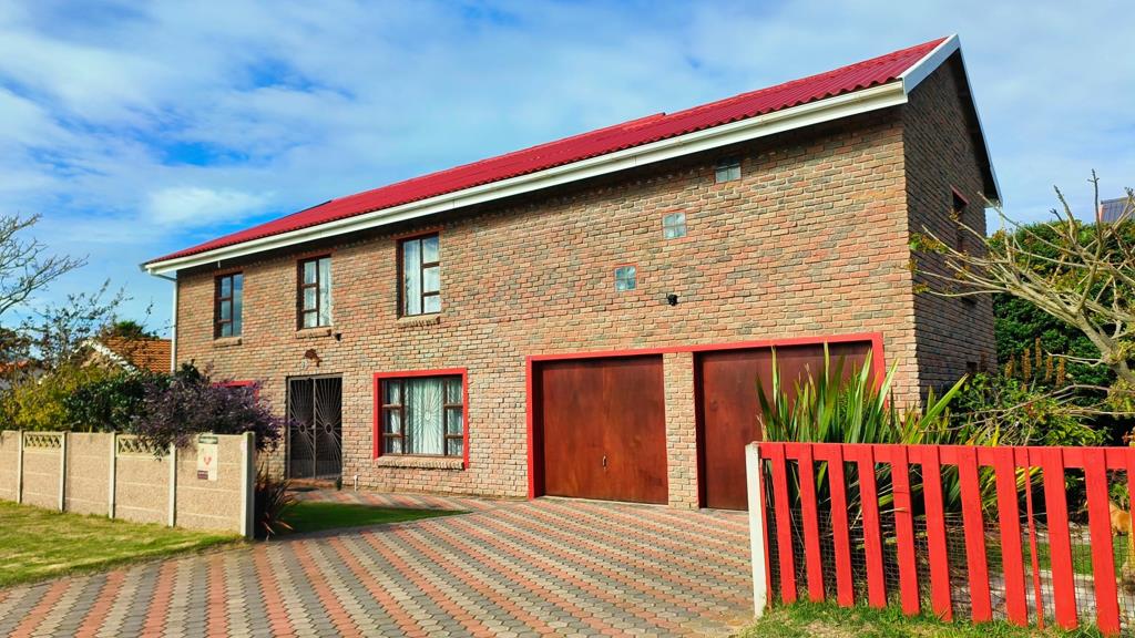 5 Bedroom House