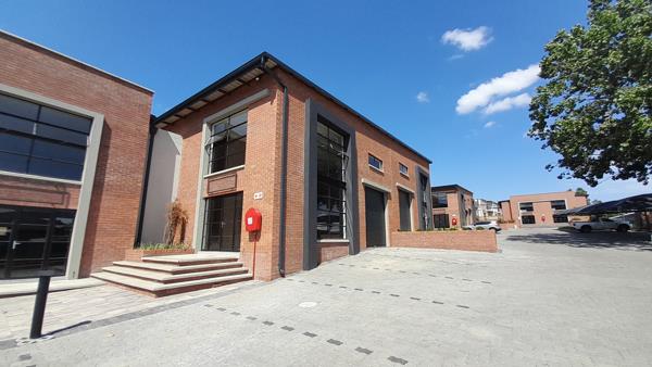 340  m² Industrial space