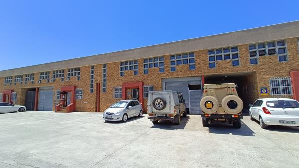 370  m² Industrial space