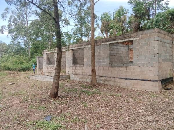 2 300 m² Farm with House