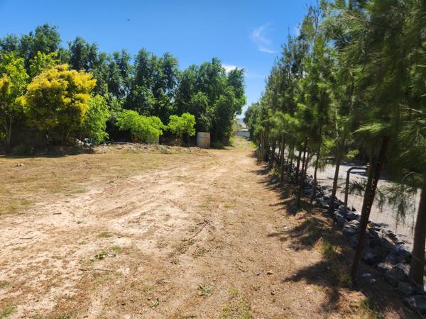 3 027 m² Land