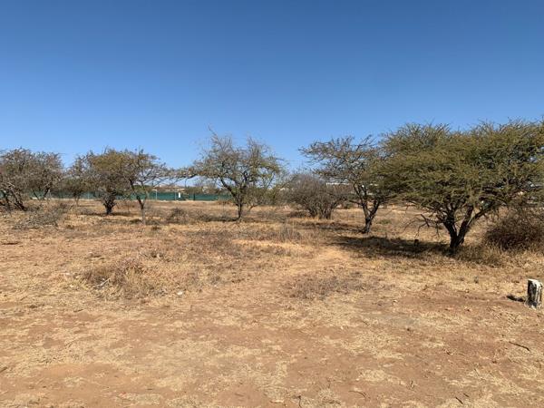 1 195 m² Land