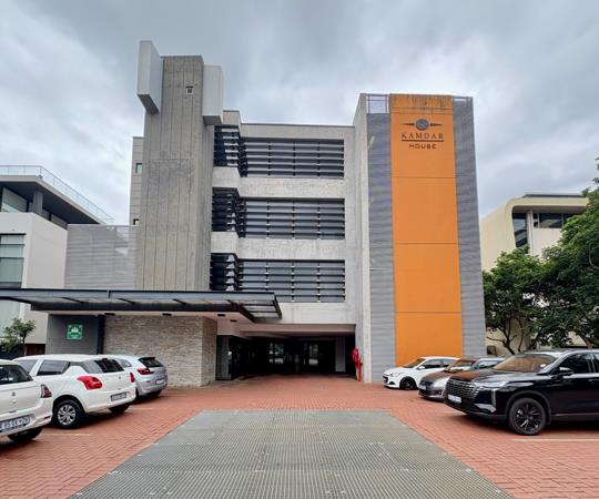 130  m² Commercial space