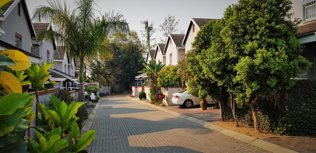 4 Bedroom Townhouse