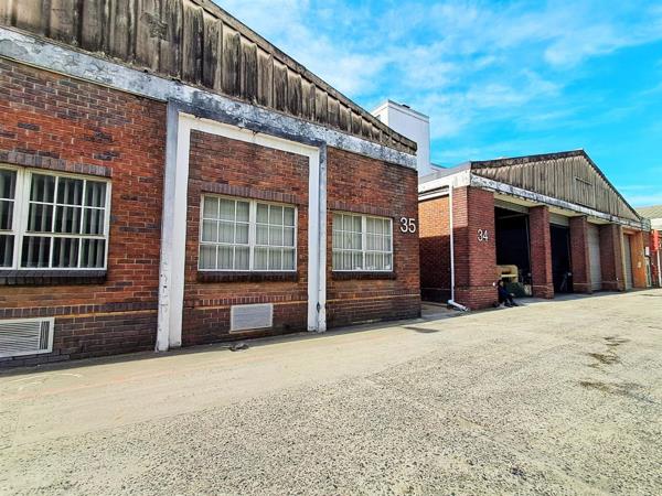 327  m² Industrial space