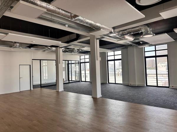 215 m² Commercial space