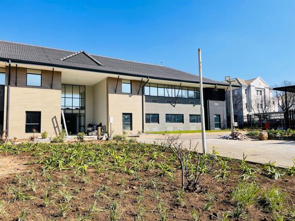 3 949  m² Commercial space