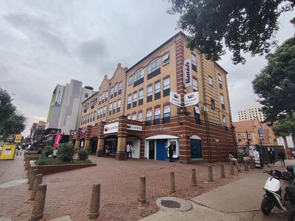 185  m² Commercial space