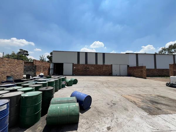 300  m² Industrial space