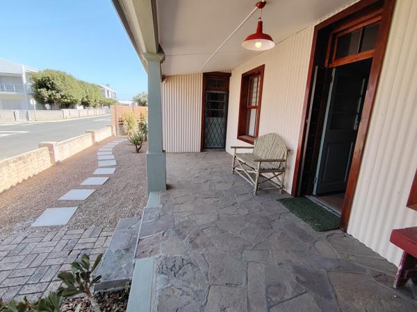 2 Bedroom Garden Cottage