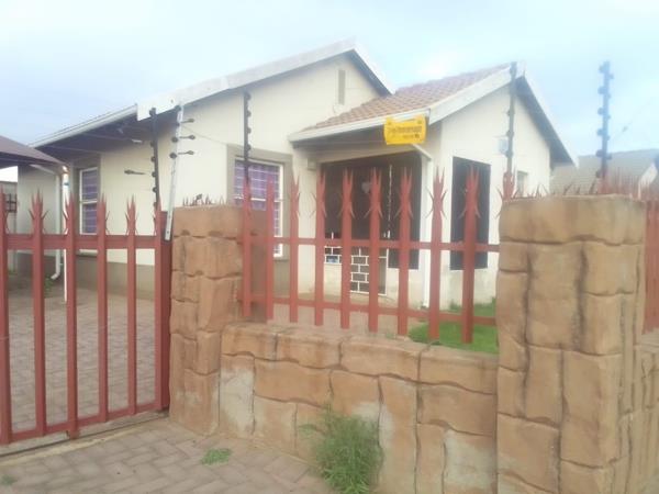 2 Bedroom House