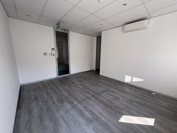 48  m² Commercial space