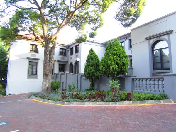 1 065 m² Commercial space