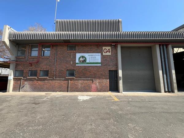 296  m² Industrial space