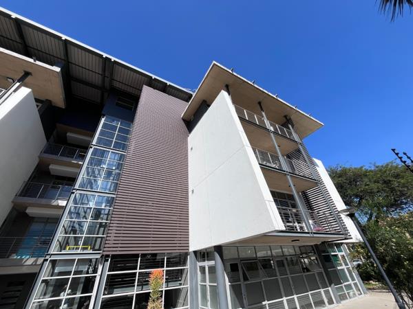 170  m² Commercial space