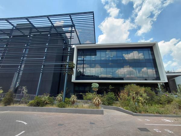 350  m² Commercial space