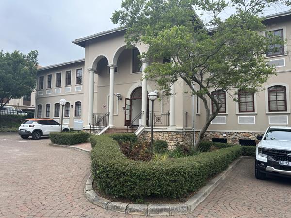 185  m² Commercial space