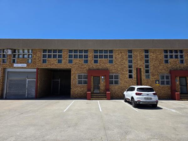 370  m² Industrial space