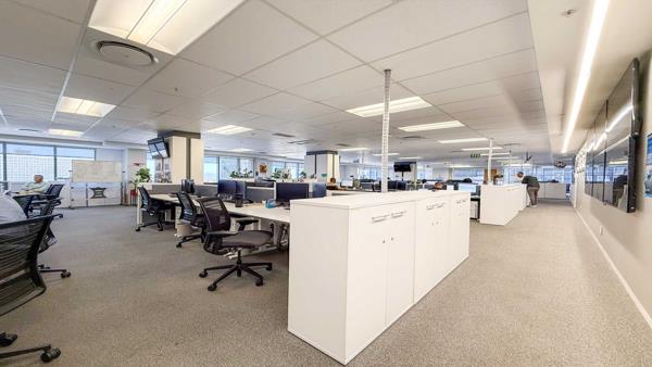 2 051  m² Office Space