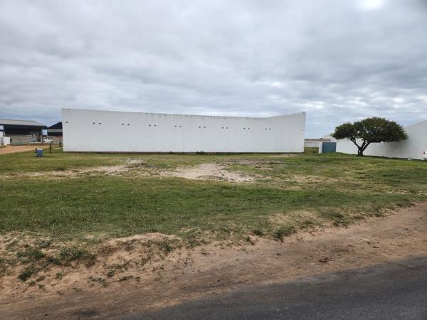 1 108 m² Land