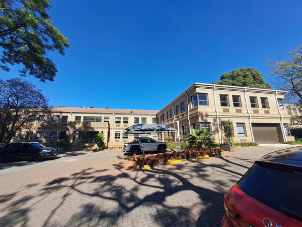 300  m² Commercial space