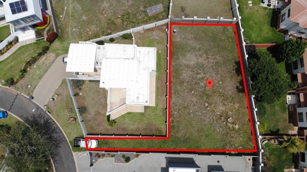 613 m² Land