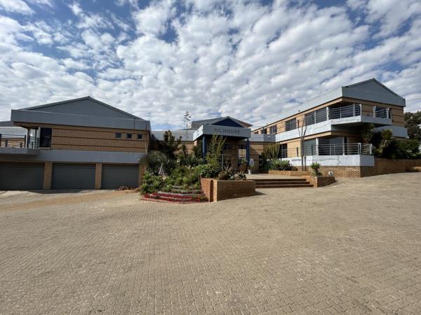 7 727  m² Industrial space