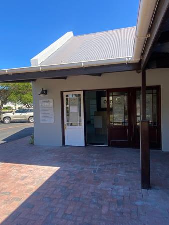 74  m² Commercial space