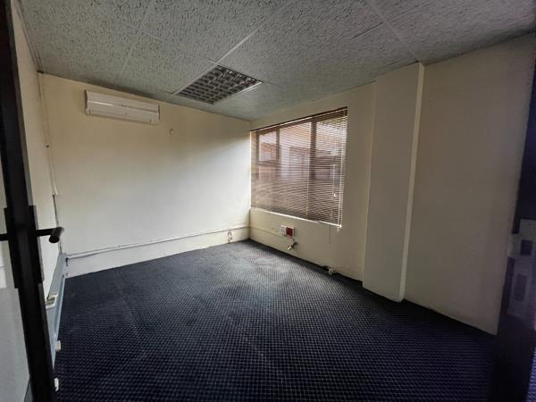 100  m² Commercial space