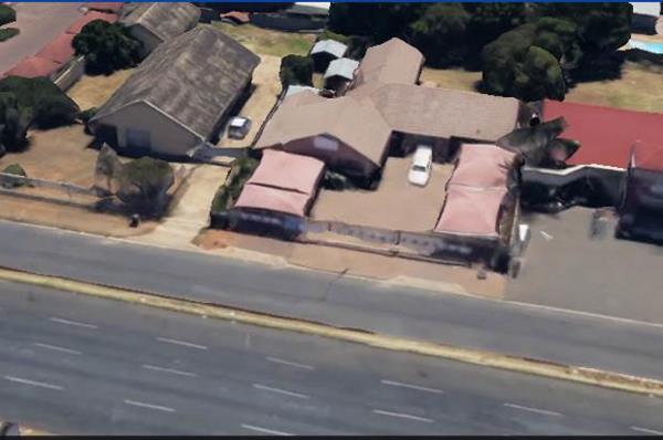 307  m² Commercial space